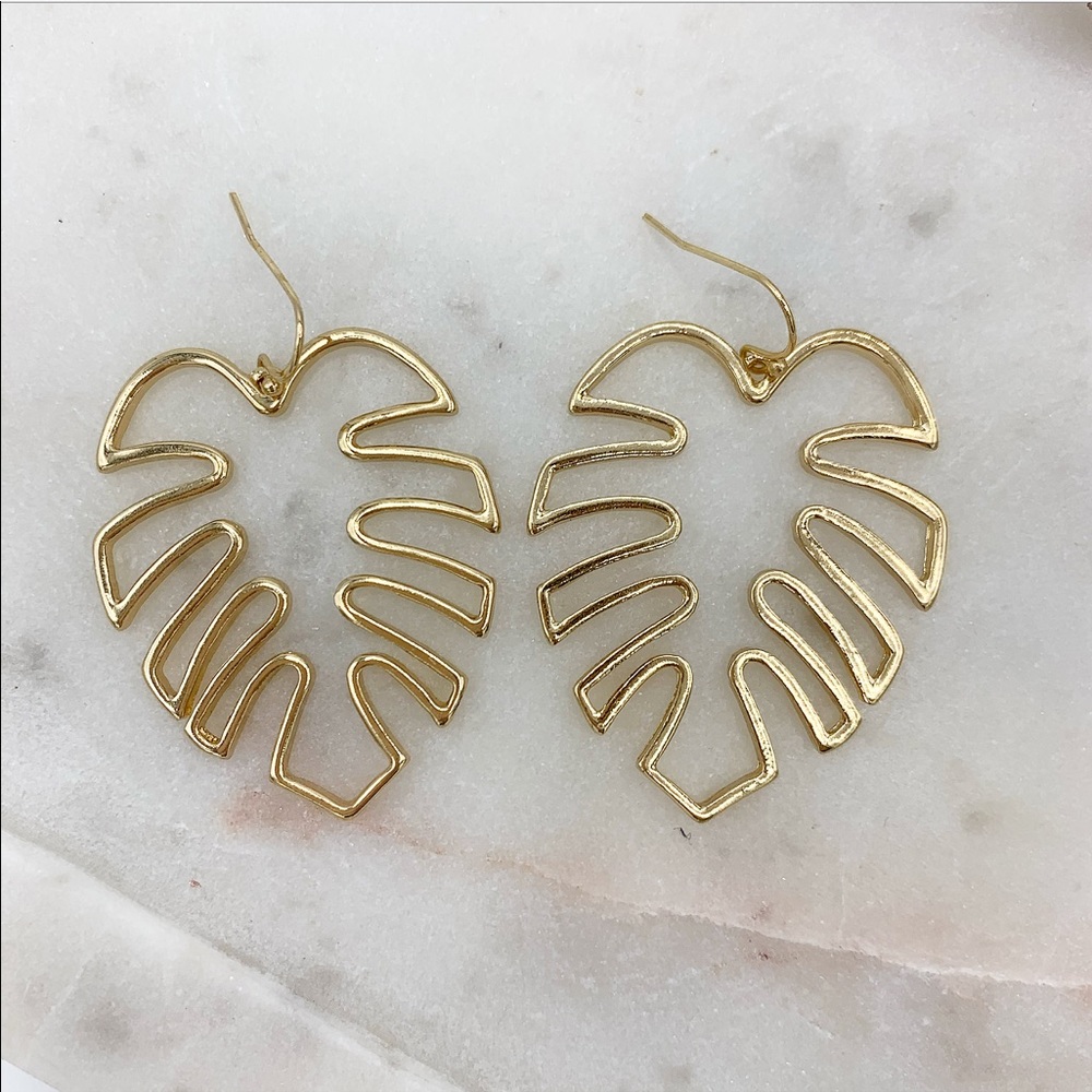 Tropical Leaf Outline Earrings Gold